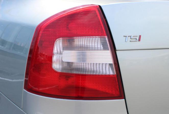 Skoda Octavia II (A5) Рестайлинг с пробегом 2012 года, цена 900 000 рублей, 165182 км, лифтбек, Автокод Объявления