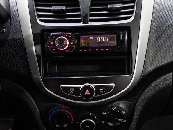 Hyundai Solaris I с пробегом 2013 года, цена 749 000 рублей, 208161 км, седан, Автокод Объявления