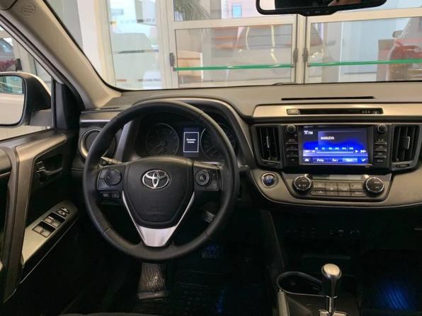 Toyota RAV4 IV (XA40) Рестайлинг с пробегом 2018 года, цена 2 200 000 рублей, 243474 км, внедорожник, Автокод Объявления