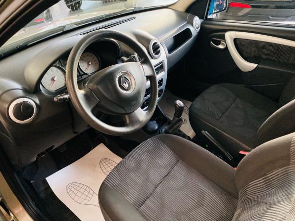 Renault Sandero I с пробегом 2011 года, цена 650 000 рублей, 109000 км, хэтчбек, Автокод Объявления