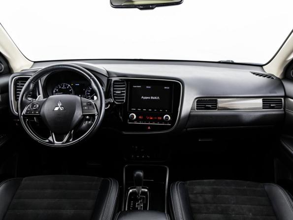 Mitsubishi Outlander III Рестайлинг 3 с пробегом 2021 года, цена 2 899 000 рублей, 98413 км, внедорожник, Автокод Объявления