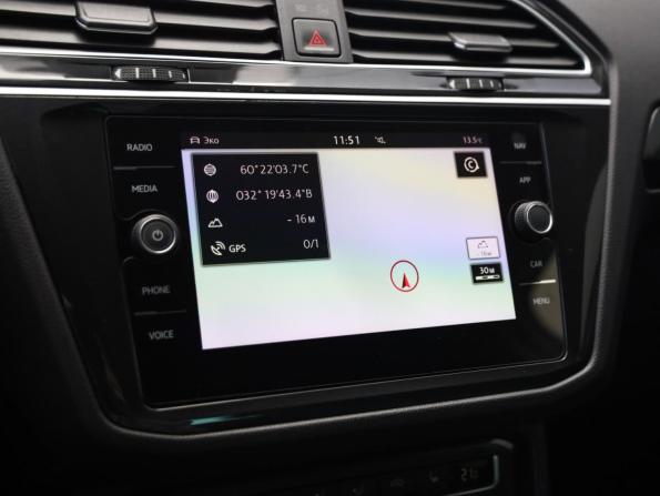 Volkswagen Tiguan II с пробегом 2019 года, цена 2 499 000 рублей, 186869 км, внедорожник, Автокод Объявления
