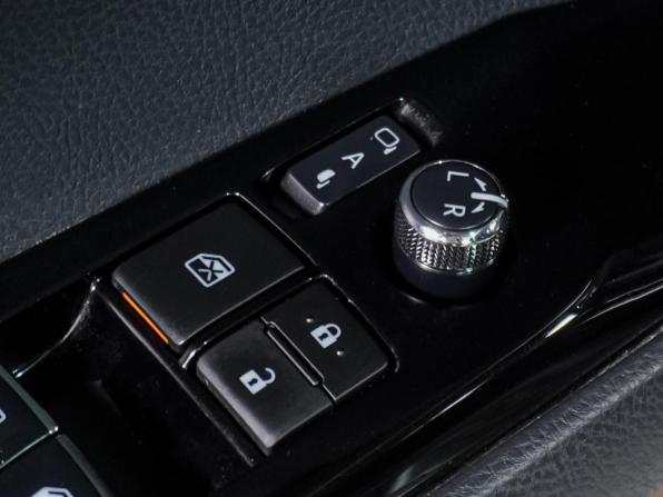 Toyota Camry VIII (XV70) с пробегом 2020 года, цена 2 899 000 рублей, 91920 км, седан, Автокод Объявления