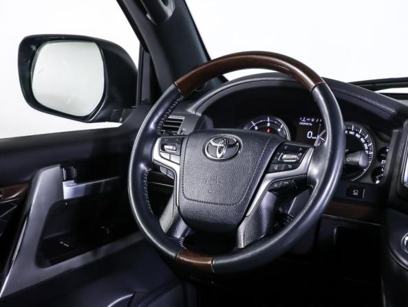 Toyota Land Cruiser 200 Series Рестайлинг 2 с пробегом 2017 года, цена 6 524 000 рублей, 152149 км, внедорожник, Автокод Объявления