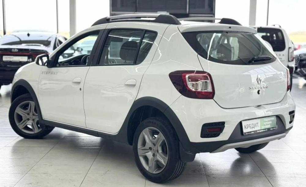 Renault Sandero II Рестайлинг Шахты  - изображение 7
