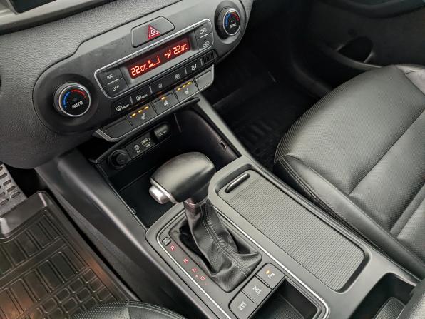 Kia Sorento III Prime Рестайлинг с пробегом 2019 года, цена 3 100 000 рублей, 79917 км, внедорожник, Автокод Объявления