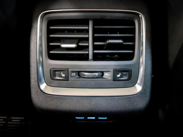 Geely Atlas Pro с пробегом 2022 года, цена 2 000 000 рублей, 20178 км, внедорожник, Автокод Объявления