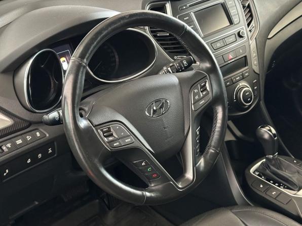 Hyundai Santa Fe III Рестайлинг с пробегом 2016 года, цена 2 030 000 рублей, 224657 км, внедорожник, Автокод Объявления