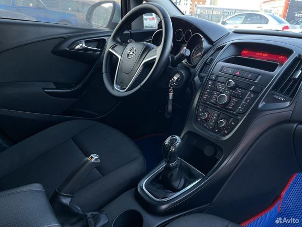 Opel Astra J с пробегом 2012 года, цена 619 000 рублей, 131037 км, хэтчбек, Автокод Объявления