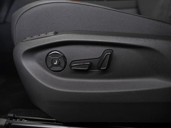 Volkswagen Tiguan III (China Market) с пробегом 2026 года, цена 4 890 000 рублей, 30 км, внедорожник, Автокод Объявления