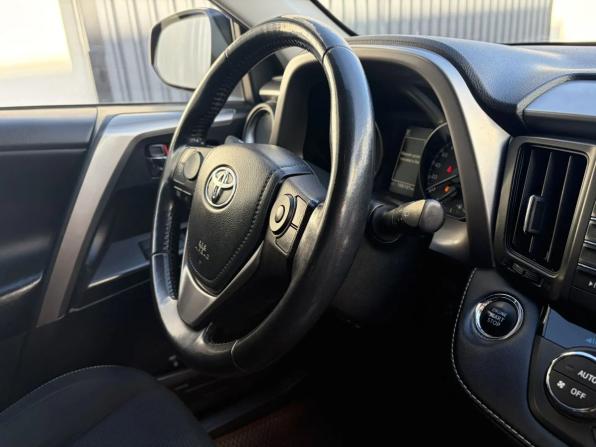 Toyota RAV4 IV (XA40) Рестайлинг с пробегом 2018 года, цена 2 520 000 рублей, 165916 км, внедорожник, Автокод Объявления