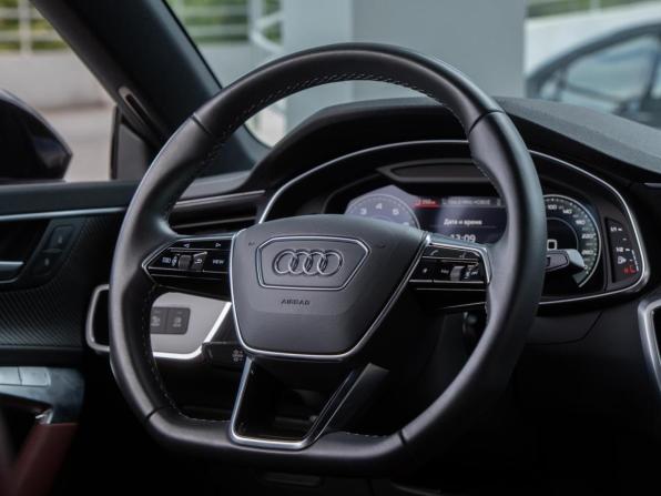 Audi A7 II (4K) с пробегом 2023 года, цена 6 299 000 рублей, 31035 км, лифтбек, Автокод Объявления