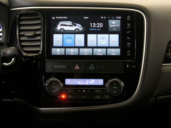 Mitsubishi Outlander III Рестайлинг 3 с пробегом 2022 года, цена 2 525 000 рублей, 33092 км, внедорожник, Автокод Объявления