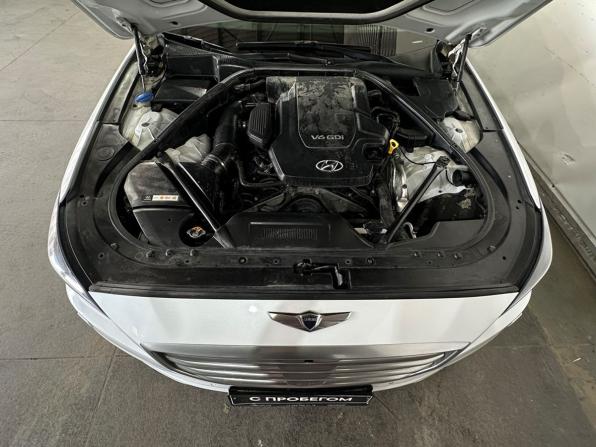 Hyundai Genesis II с пробегом 2014 года, цена 1 720 000 рублей, 202483 км, седан, Автокод Объявления