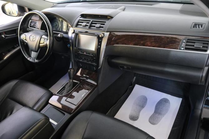 Toyota Camry VII (XV50) Рестайлинг с пробегом 2016 года, цена 1 939 000 рублей, 147000 км, седан, Автокод Объявления
