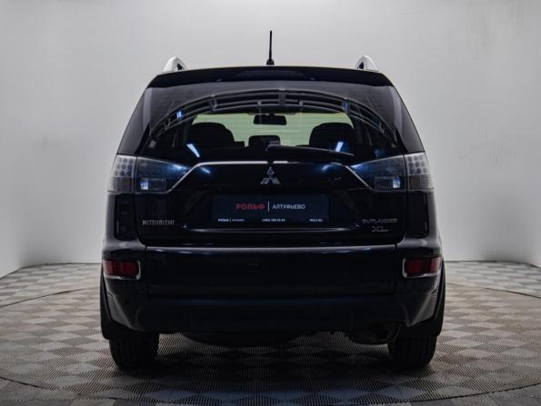 Mitsubishi Outlander II Рестайлинг с пробегом 2010 года, цена 870 000 рублей, 198974 км, внедорожник, Автокод Объявления