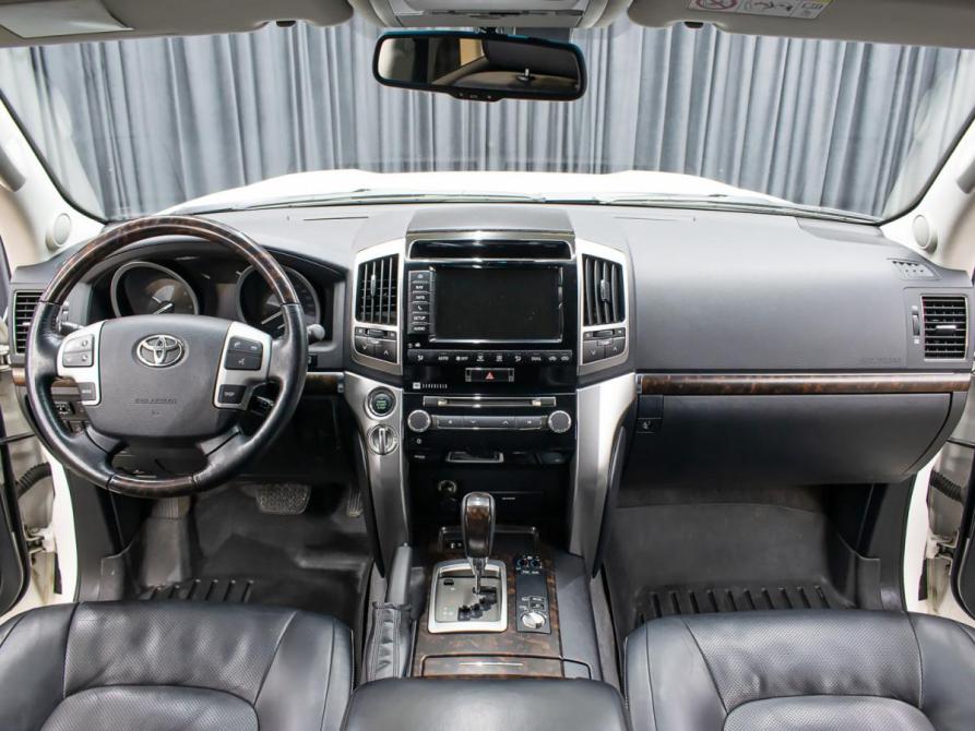 Toyota Land Cruiser 200 Series Рестайлинг 1 Москва  - изображение 15