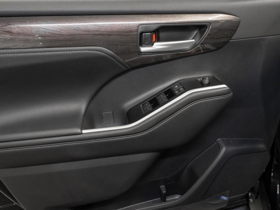 Toyota Highlander IV (XU70) Москва  - изображение 16