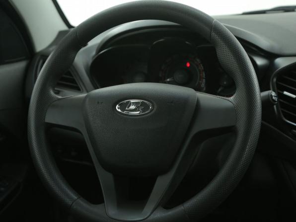 Lada (ВАЗ) Vesta I с пробегом 2018 года, цена 892 000 рублей, 28500 км, седан, Автокод Объявления