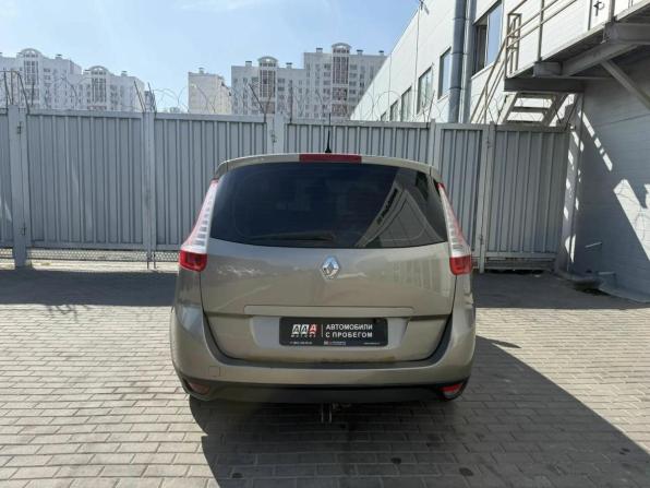 Renault Scenic III с пробегом 2011 года, цена 745 000 рублей, 373681 км, минивэн, Автокод Объявления