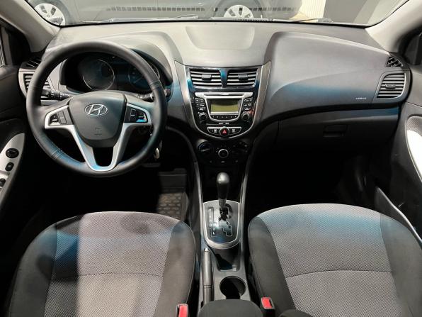 Hyundai Solaris I с пробегом 2011 года, цена 675 000 рублей, 233751 км, седан, Автокод Объявления
