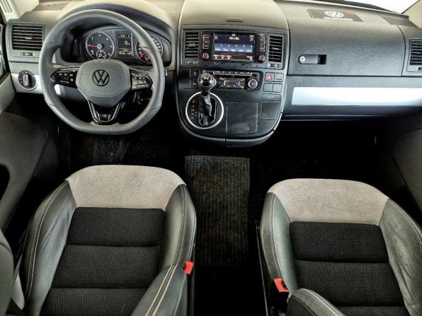 Volkswagen Multivan T5 Рестайлинг с пробегом 2012 года, цена 1 950 000 рублей, 437114 км, минивэн, Автокод Объявления