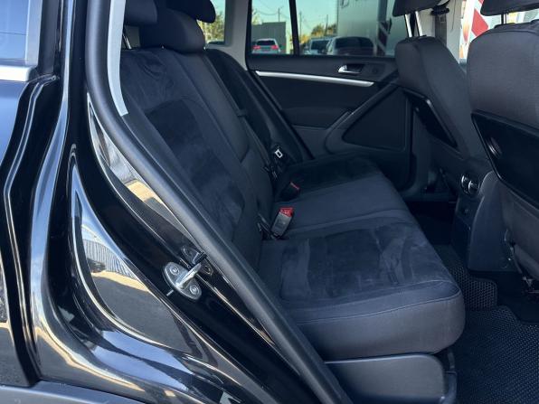 Volkswagen Tiguan I Рестайлинг с пробегом 2015 года, цена 1 400 000 рублей, 215006 км, внедорожник, Автокод Объявления