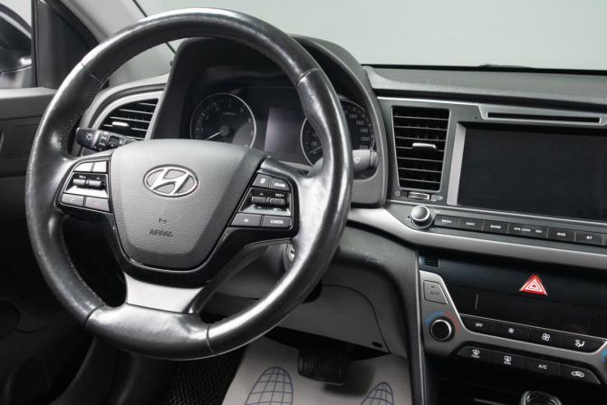 Hyundai Elantra VI (AD) с пробегом 2018 года, цена 1 449 000 рублей, 143086 км, седан, Автокод Объявления