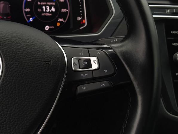 Volkswagen Tiguan II с пробегом 2019 года, цена 2 512 000 рублей, 98494 км, внедорожник, Автокод Объявления