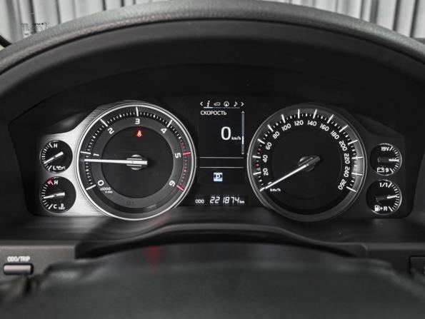 Toyota Land Cruiser 200 Series Рестайлинг 2 с пробегом 2016 года, цена 5 542 111 рублей, 221874 км, внедорожник, Автокод Объявления