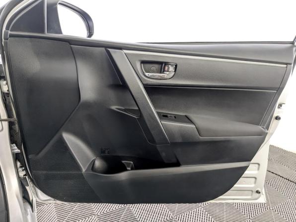 Toyota Corolla XI (E160 E170 E180) с пробегом 2014 года, цена 1 260 000 рублей, 193095 км, седан, Автокод Объявления