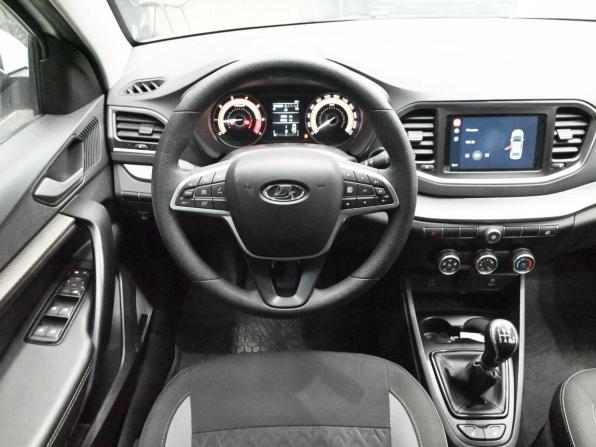 Lada (ВАЗ) Vesta I Рестайлинг (NG) с пробегом 2023 года, цена 1 300 000 рублей, 49024 км, седан, Автокод Объявления