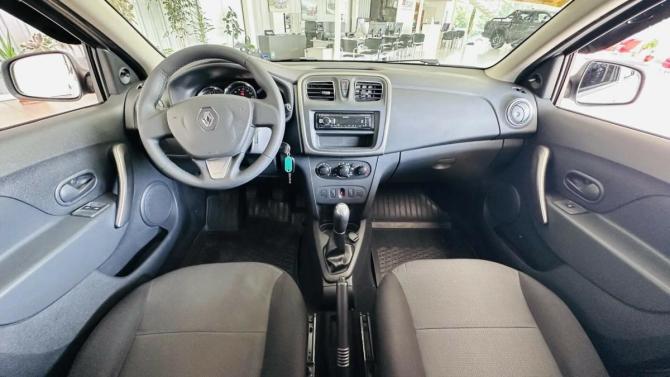 Renault Logan II с пробегом 2016 года, цена 715 000 рублей, 84000 км, седан, Автокод Объявления