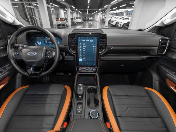 Ford Ranger T6.2 с пробегом 2025 года, цена 6 300 000 рублей, 50 км, пикап, Автокод Объявления