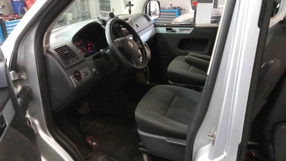 Volkswagen Multivan T5 Санкт-Петербург  - изображение 6