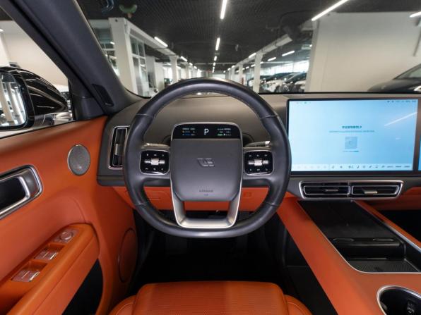 Li Auto (Lixiang) L9 I с пробегом 2023 года, цена 5 640 000 рублей, 70922 км, внедорожник, Автокод Объявления