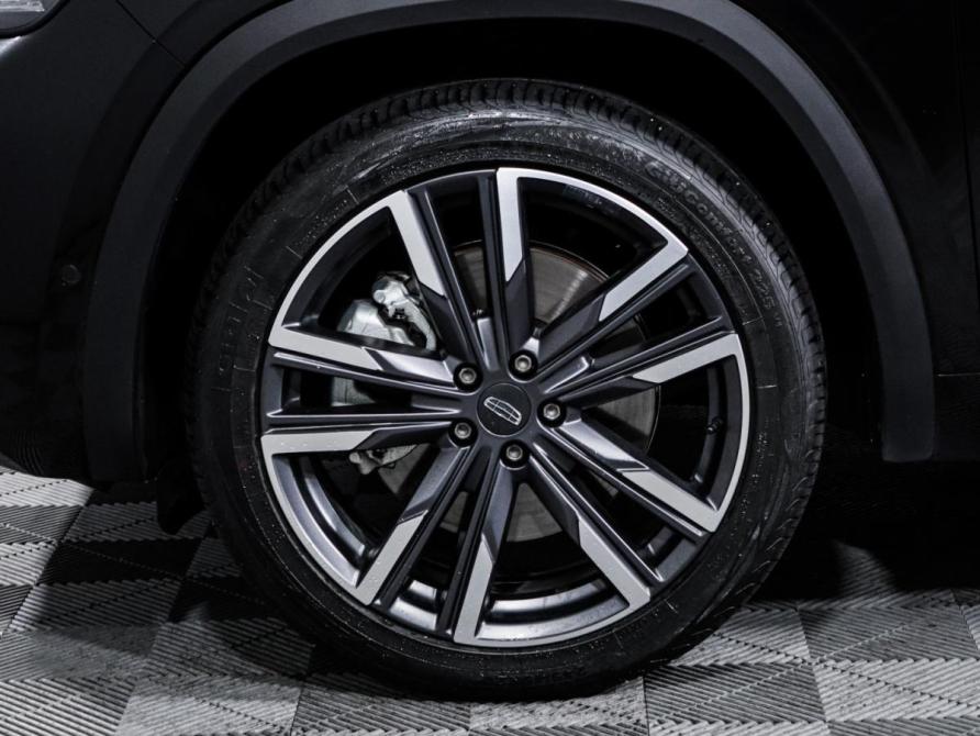Geely Monjaro I Москва  - изображение 15