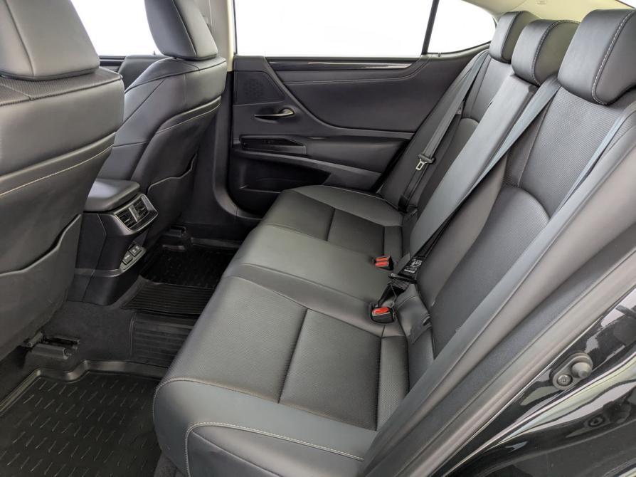 Lexus ES VII Москва  - изображение 12