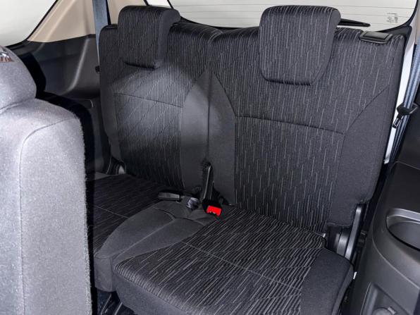 Suzuki Ertiga II Рестайлинг с пробегом 2022 года, цена 1 909 000 рублей, 4594 км, компактвэн, Автокод Объявления
