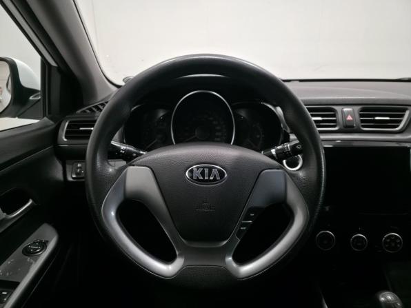 Kia Rio III Рестайлинг с пробегом 2017 года, цена 959 000 рублей, 134626 км, седан, Автокод Объявления