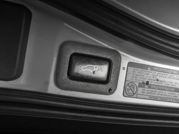 Toyota Land Cruiser 200 Series Рестайлинг 1 с пробегом 2014 года, цена 3 499 000 рублей, 255422 км, внедорожник, Автокод Объявления