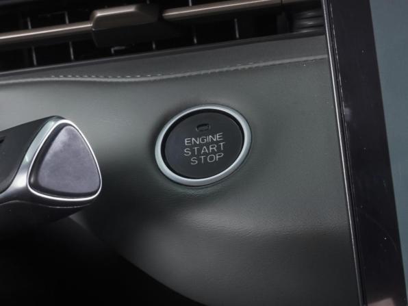 Changan Lamore с пробегом 2023 года, цена 2 090 000 рублей, 45255 км, седан, Автокод Объявления