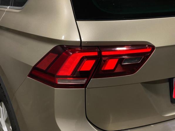 Volkswagen Tiguan II Рестайлинг с пробегом 2021 года, цена 2 950 000 рублей, 145519 км, внедорожник, Автокод Объявления