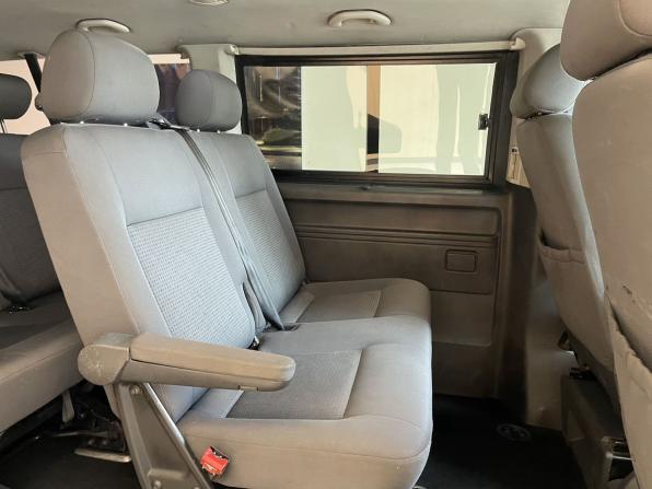 Volkswagen Caravelle T5 с пробегом 2008 года, цена 900 000 рублей, 333681 км, минивэн, Автокод Объявления