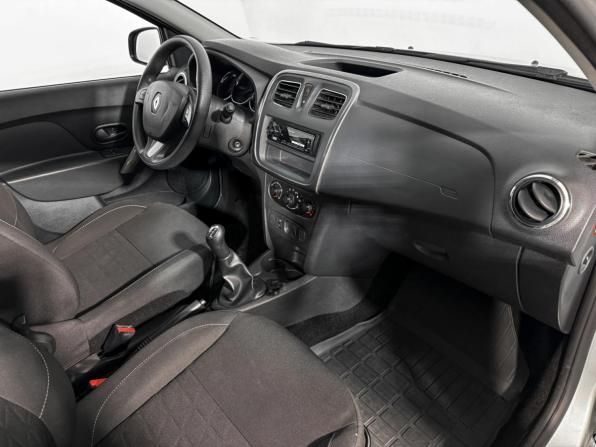 Renault Sandero II с пробегом 2018 года, цена 1 100 000 рублей, 49000 км, хэтчбек, Автокод Объявления