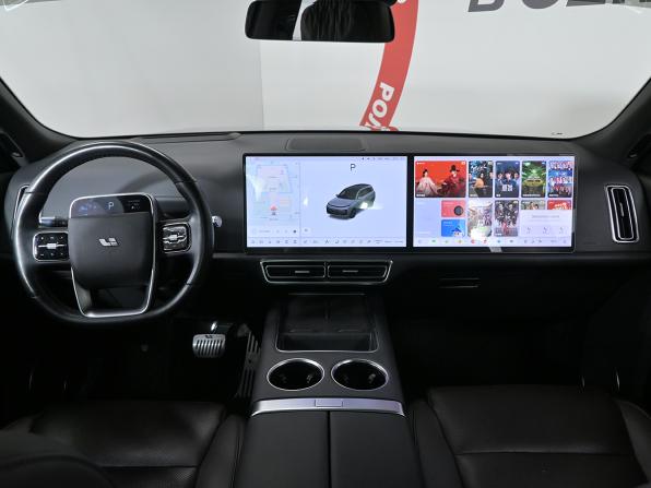 Li Auto (Lixiang) L9 I с пробегом 2023 года, цена 6 300 000 рублей, 67120 км, внедорожник, Автокод Объявления
