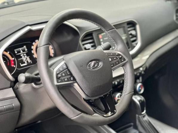 Lada (ВАЗ) Vesta I Рестайлинг (NG) с пробегом 2024 года, цена 1 450 000 рублей, 8000 км, седан, Автокод Объявления