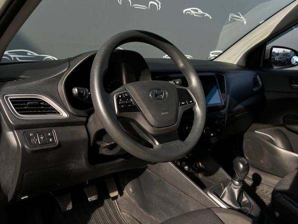 Hyundai Solaris II с пробегом 2019 года, цена 1 072 600 рублей, 102529 км, седан, Автокод Объявления
