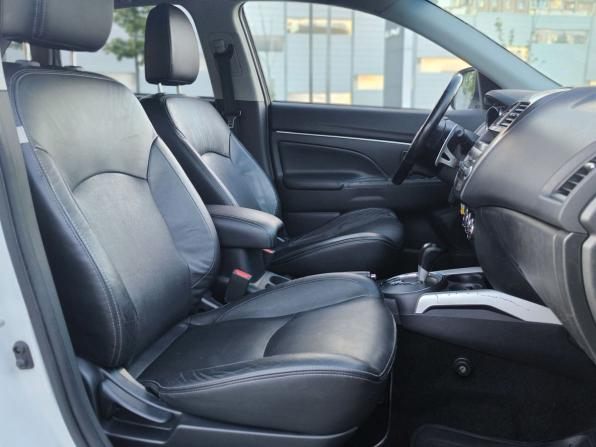Mitsubishi ASX I с пробегом 2012 года, цена 680 000 рублей, 240159 км, внедорожник, Автокод Объявления