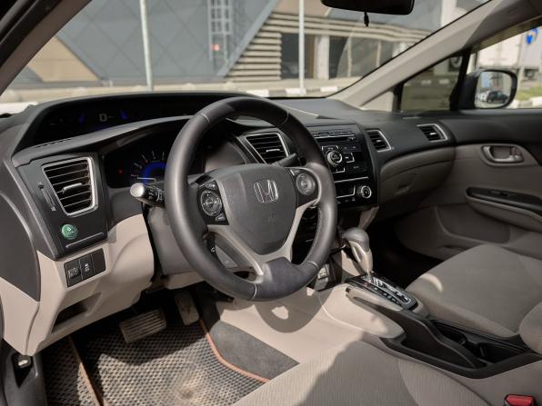 Honda Civic IX Рестайлинг с пробегом 2013 года, цена 1 436 000 рублей, 161975 км, седан, Автокод Объявления